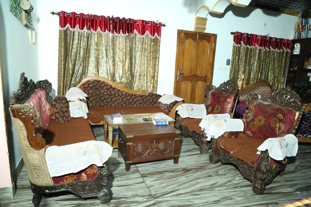 Dream Catcher Home Stay Kochi Ngoại thất bức ảnh