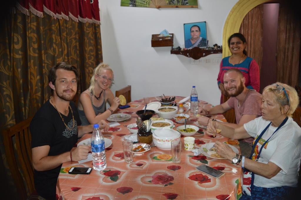 Dream Catcher Home Stay Kochi Ngoại thất bức ảnh